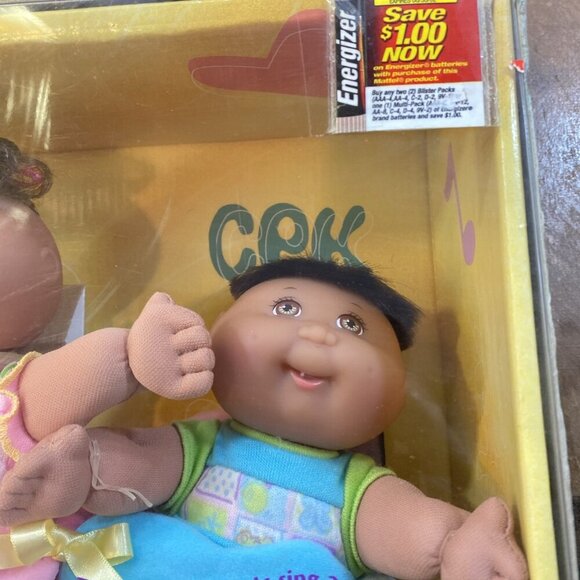 Mattel 2001 Cabbage Patch Kids Sing N Go Triplets 8.5" Baby Dolls & Carrier Rare - Picture 4 of 14